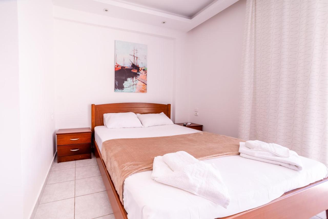 Azzurro Hotel Palairos Ngoại thất bức ảnh