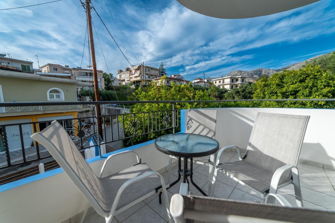 Azzurro Hotel Palairos Ngoại thất bức ảnh