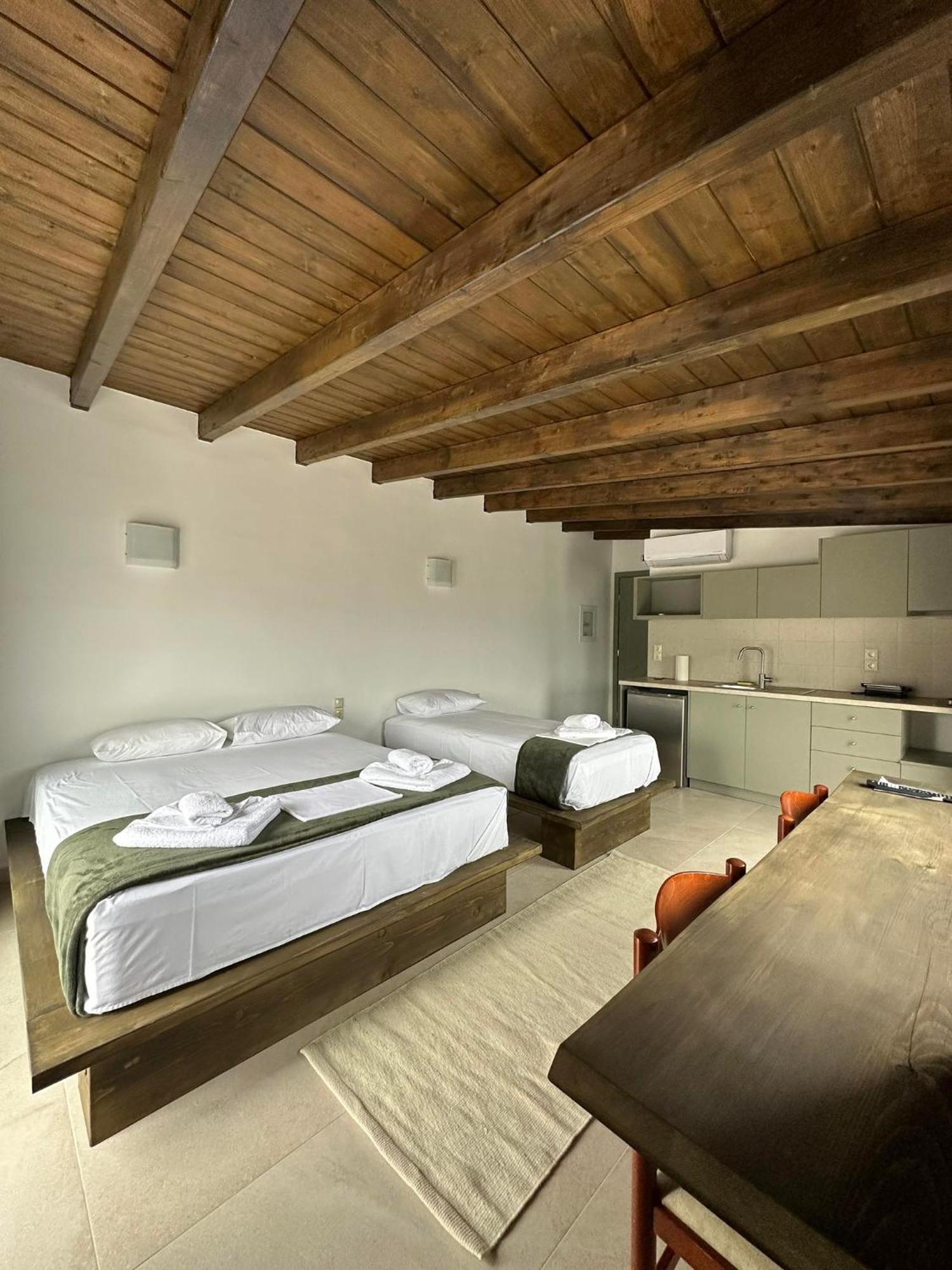 Azzurro Hotel Palairos Ngoại thất bức ảnh
